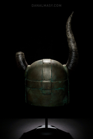 Illustration for article titled This Star Wars x Skyrim Crossover Turns Boba Fett Into the Dragonborn
